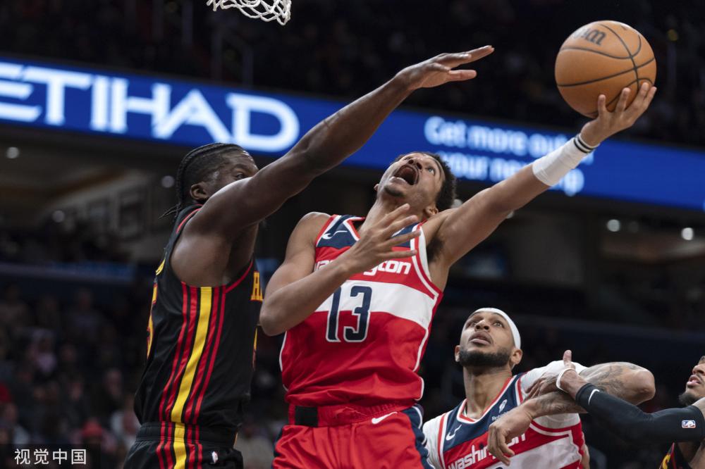 的表现如往 的表现如往