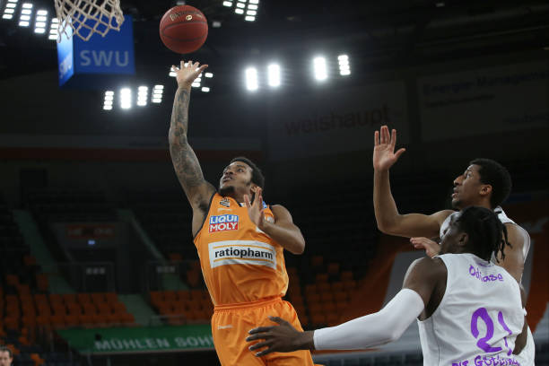 王艺迪对付 王艺迪对付