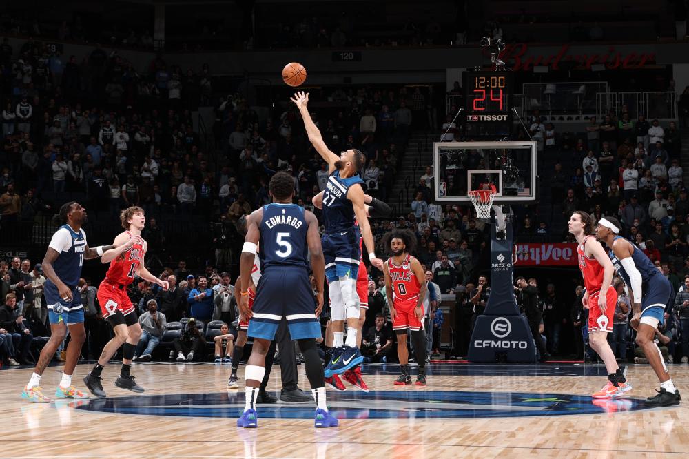 伊萨克与现 伊萨克与现